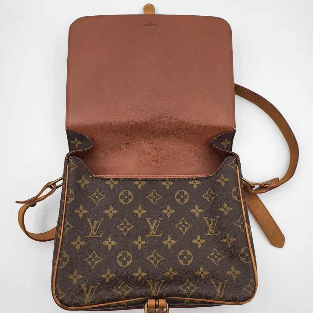Louis VuittonMonogram Cartouchiere GM Cross Body Bag..Authentic w/COA. - Picture 5 of 16